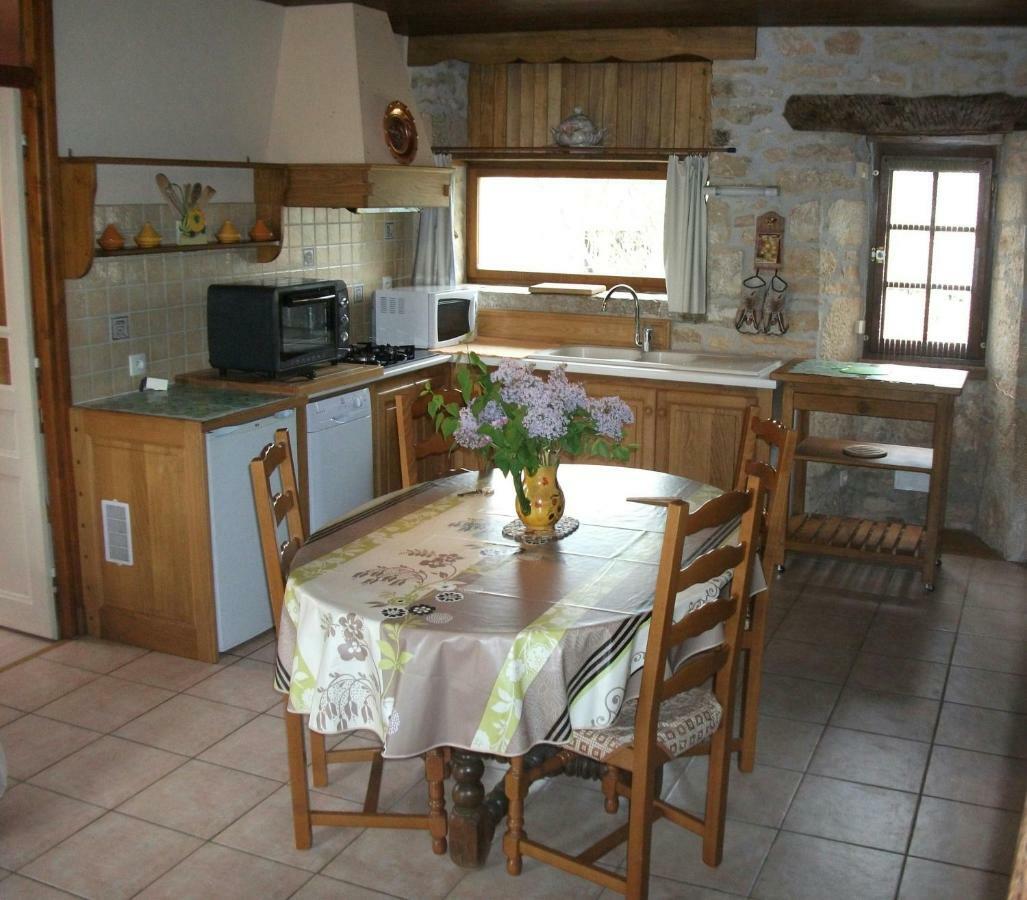 Gite Au Coeur Du Lot, La Maison De Pauline Lentillac du Causse Eksteriør billede