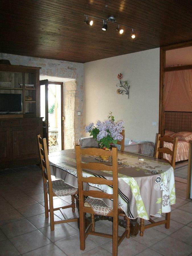 Gite Au Coeur Du Lot, La Maison De Pauline Lentillac du Causse Eksteriør billede